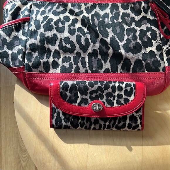 NWOT Coach Ocelot Print Carrie Tote & Wallet Set - Picture 8 of 10